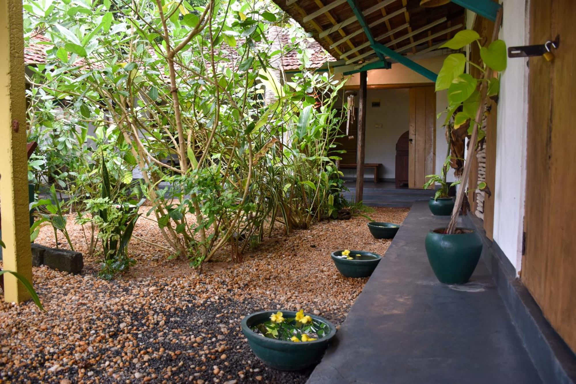 Cinnamon Mantra Luxury Villa 贝鲁沃勒 外观 照片