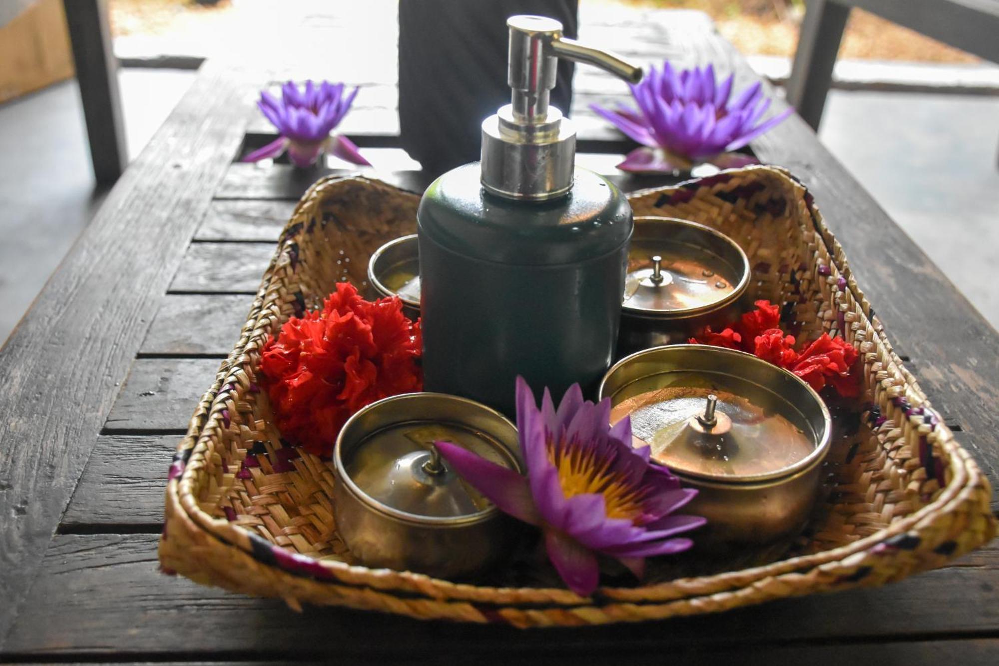 Cinnamon Mantra Luxury Villa 贝鲁沃勒 外观 照片