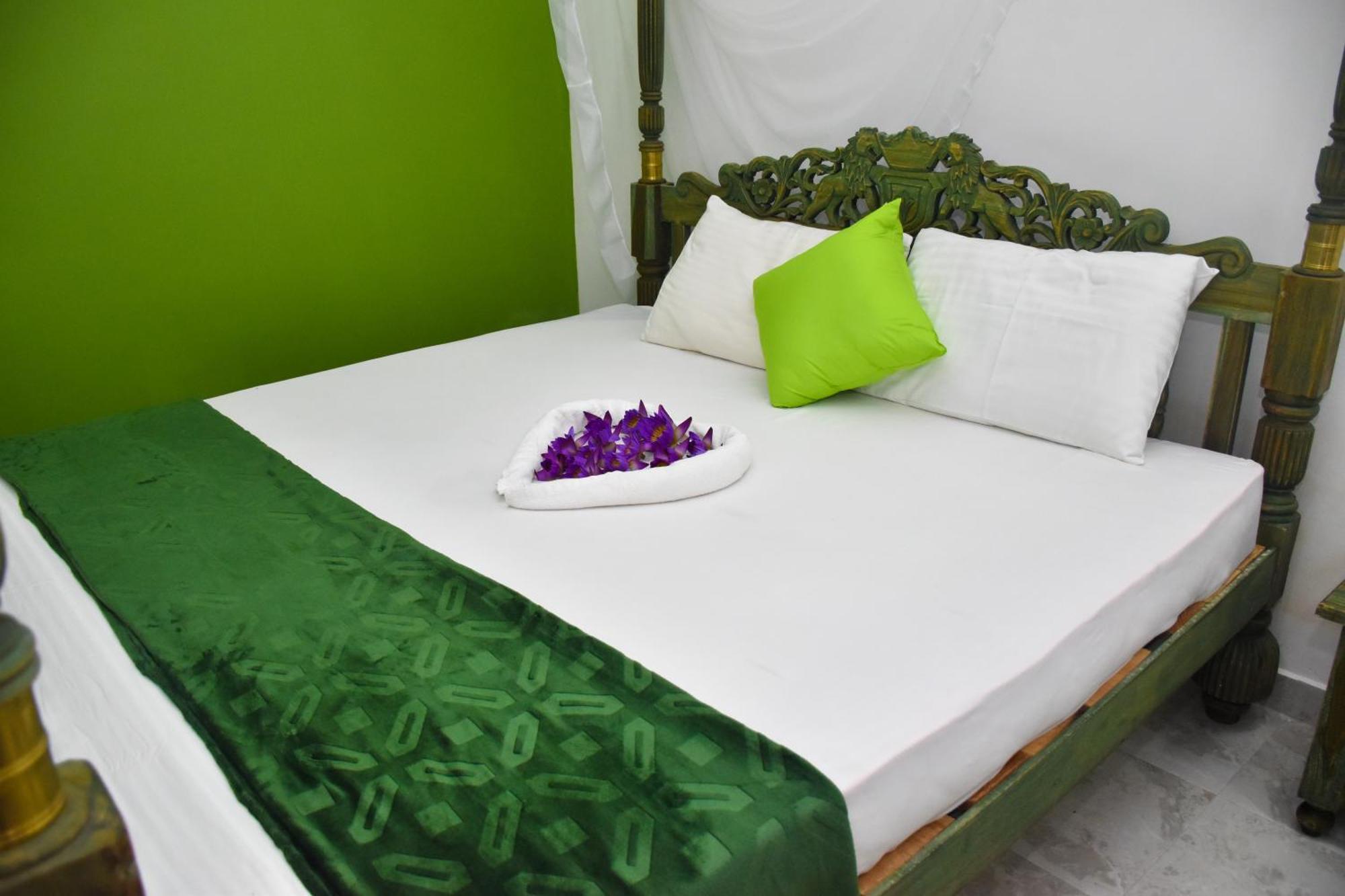 Cinnamon Mantra Luxury Villa 贝鲁沃勒 外观 照片