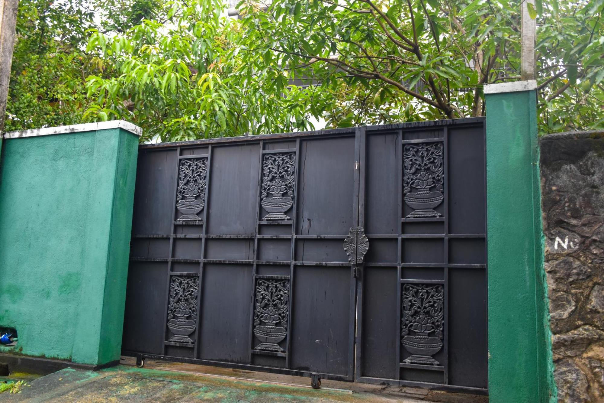 Cinnamon Mantra Luxury Villa 贝鲁沃勒 外观 照片